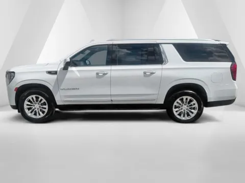 More photos of 2023 GMC Yukon XL SLT at Braden Cadillac GMC, OH