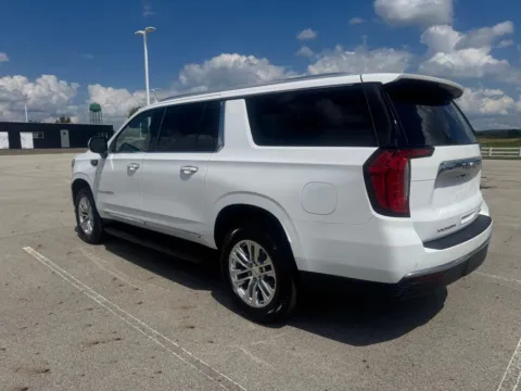 More photos of 2023 GMC Yukon XL SLT at Braden Cadillac GMC, OH