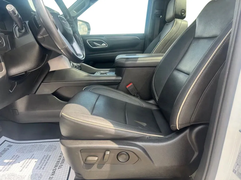 GMC Yukon XL photo 9