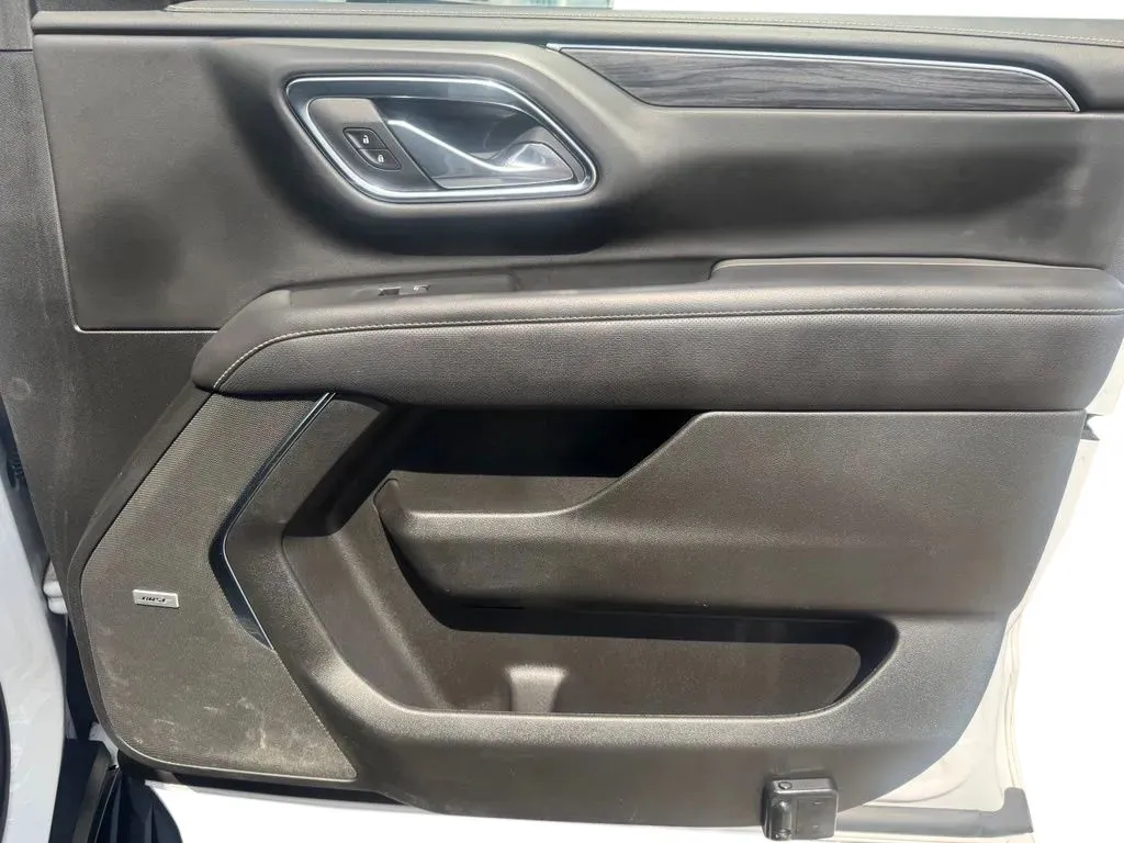 GMC Yukon XL photo 16