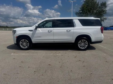 More photos of 2023 GMC Yukon XL SLT at Braden Cadillac GMC, OH