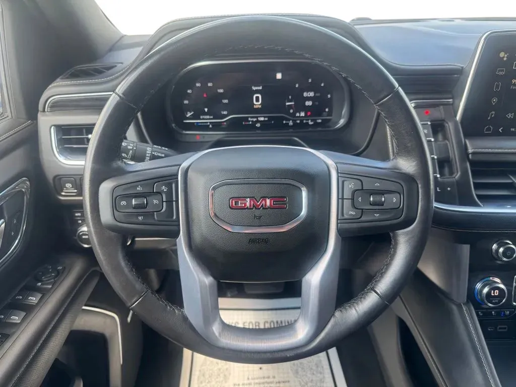 GMC Yukon XL photo 25