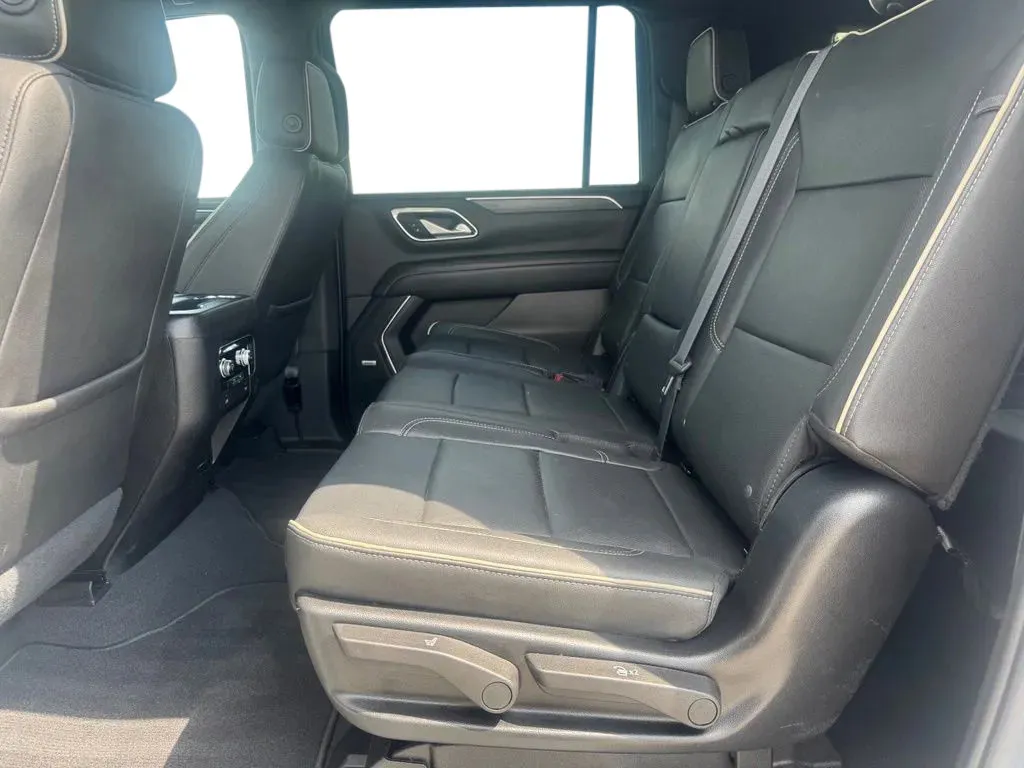 GMC Yukon XL photo 18