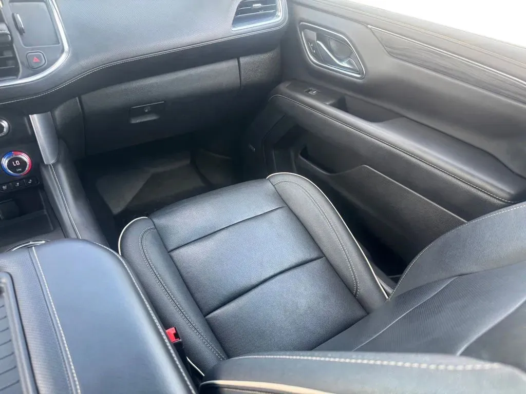 GMC Yukon XL photo 22