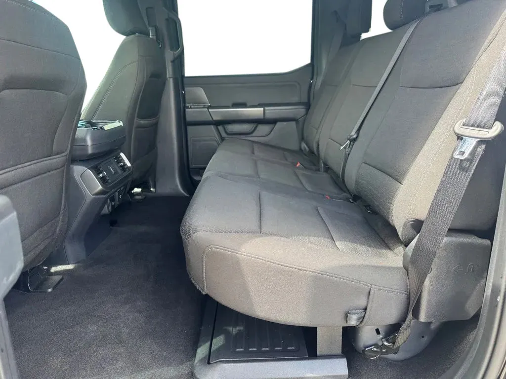 Ford F-150 photo 17