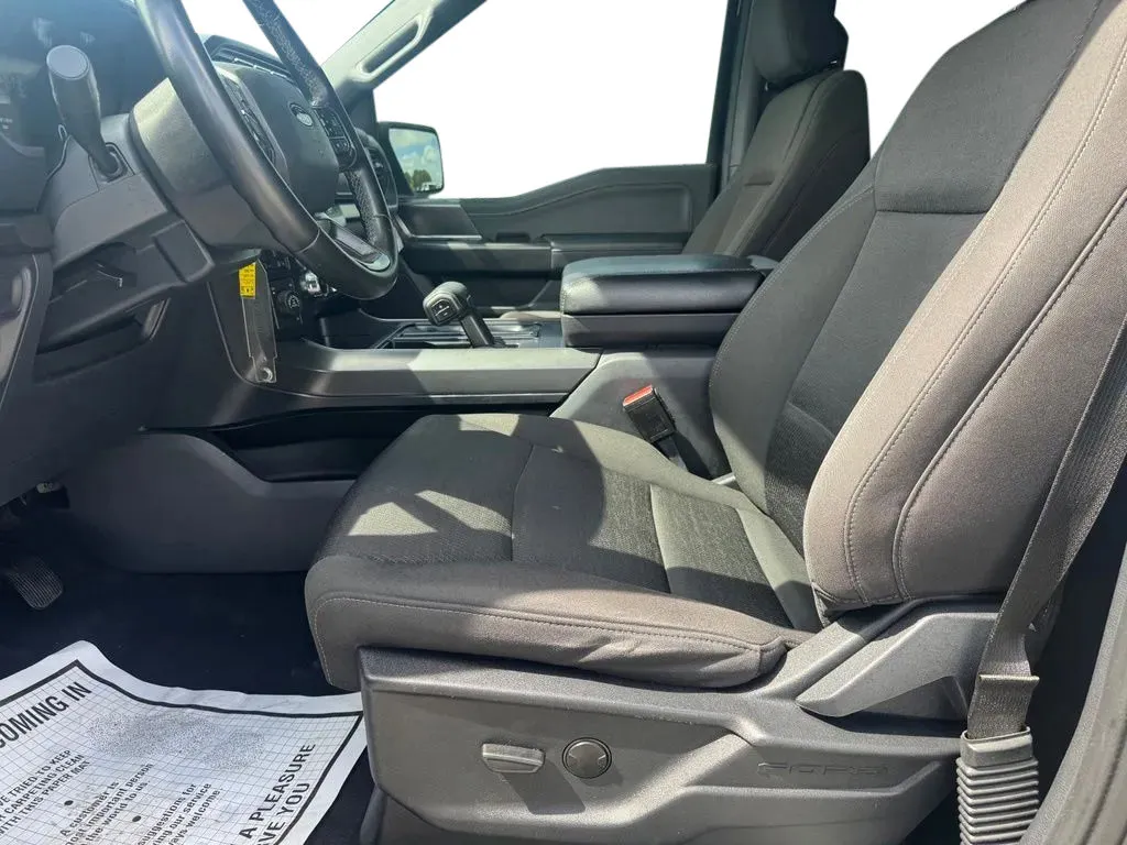 Ford F-150 photo 9