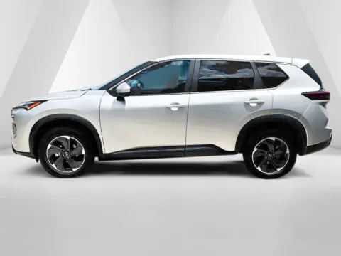 More photos of 2024 Nissan Rogue SV at Braden Cadillac GMC, OH
