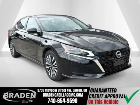 Black 2024 Nissan Altima 2.5 SV for sale in Carroll, OH