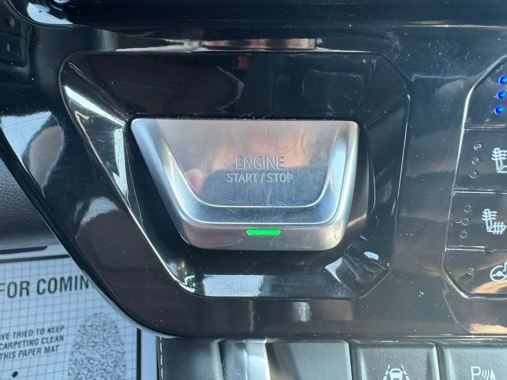 GMC Sierra photo 26