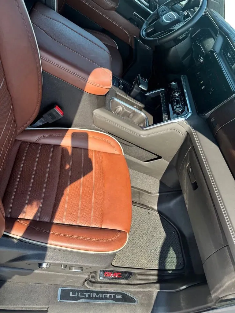 GMC Sierra photo 15