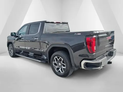 More photos of 2023 GMC Sierra 1500 SLT at Braden Cadillac GMC, OH