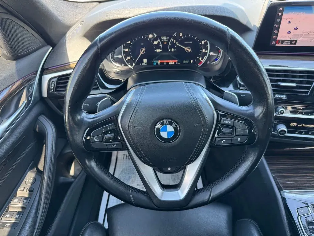 BMW 5 Series photo 24