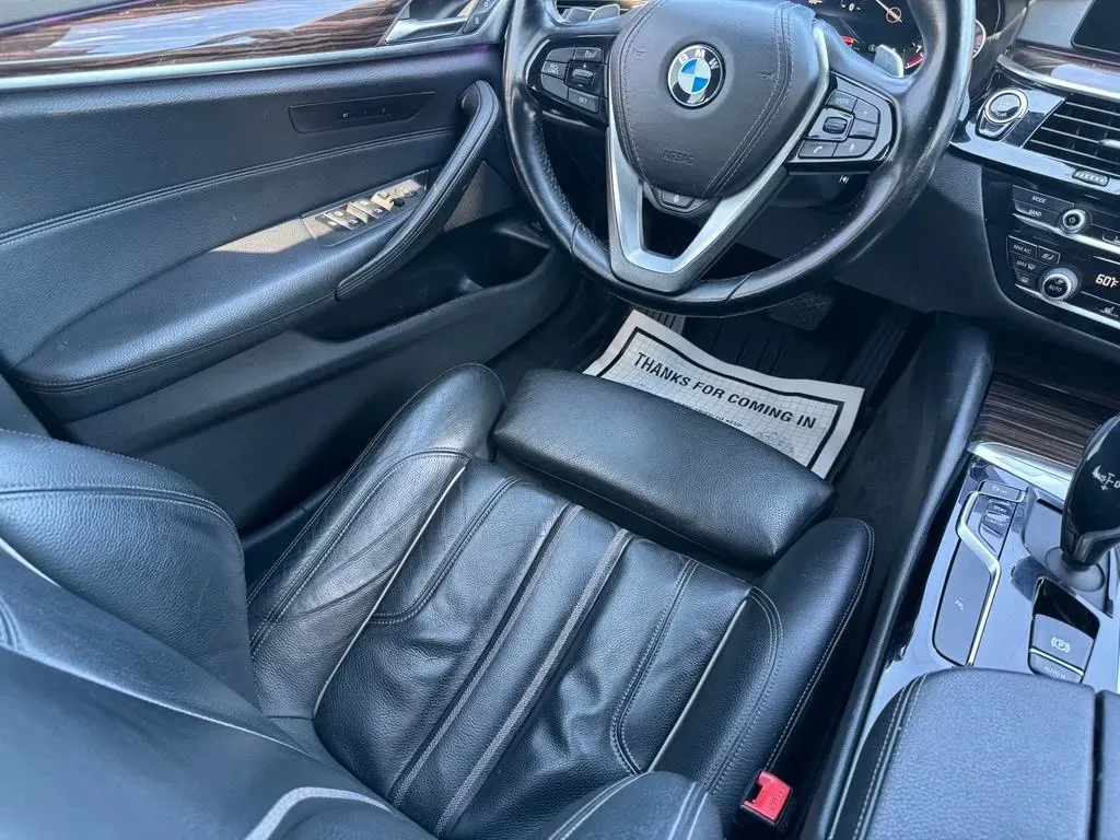BMW 5 Series photo 22
