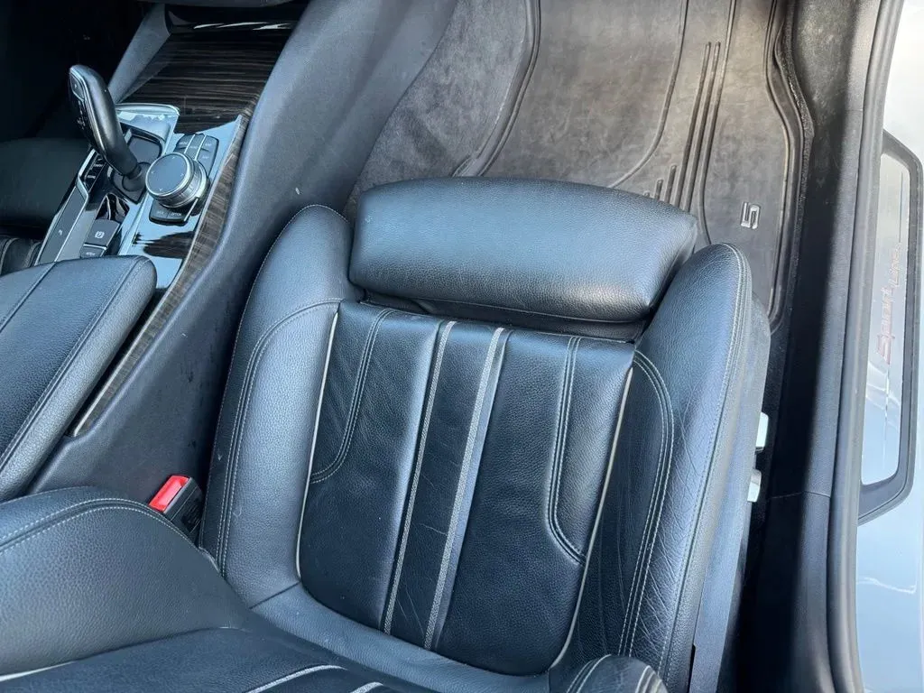 BMW 5 Series photo 15