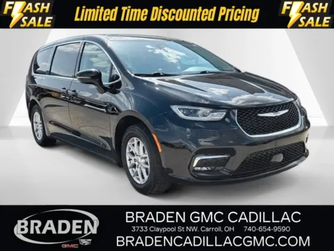Black 2024 Chrysler Pacifica Touring L for sale in Carroll, OH