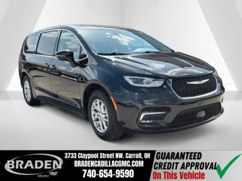 Black 2024 Chrysler Pacifica Touring L for sale in Carroll, OH