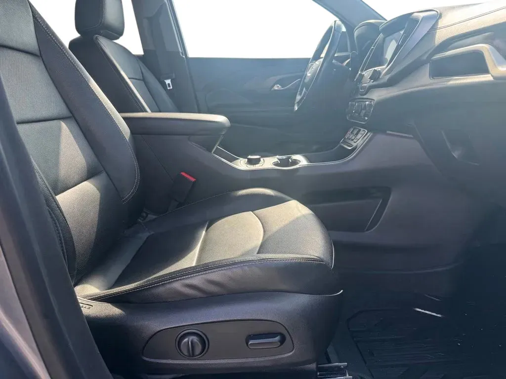 GMC Terrain photo 14