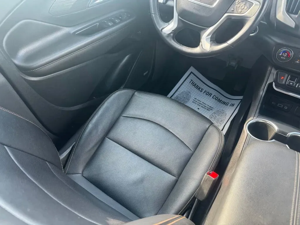 GMC Terrain photo 22