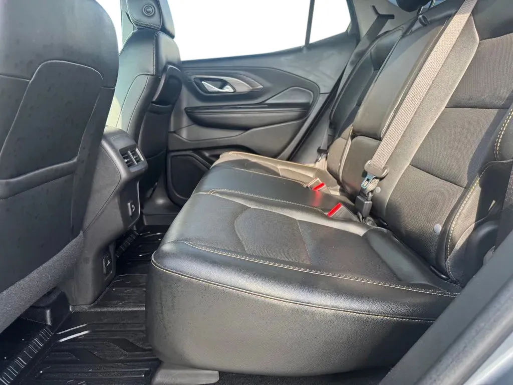GMC Terrain photo 18