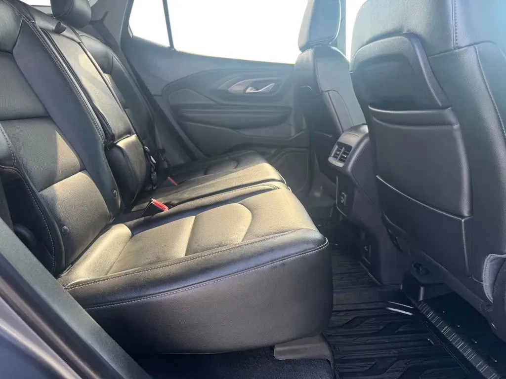 GMC Terrain photo 17