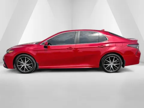 More photos of 2023 Toyota Camry SE at Braden Cadillac GMC, OH