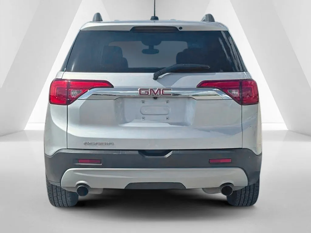 GMC Acadia photo 6