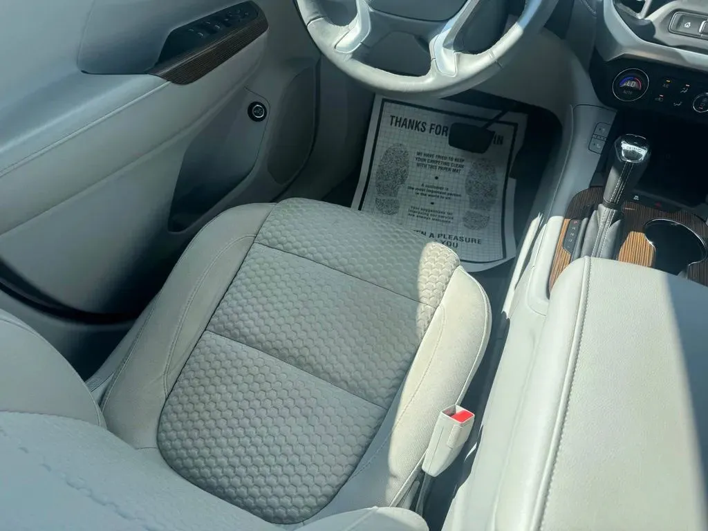 GMC Acadia photo 21