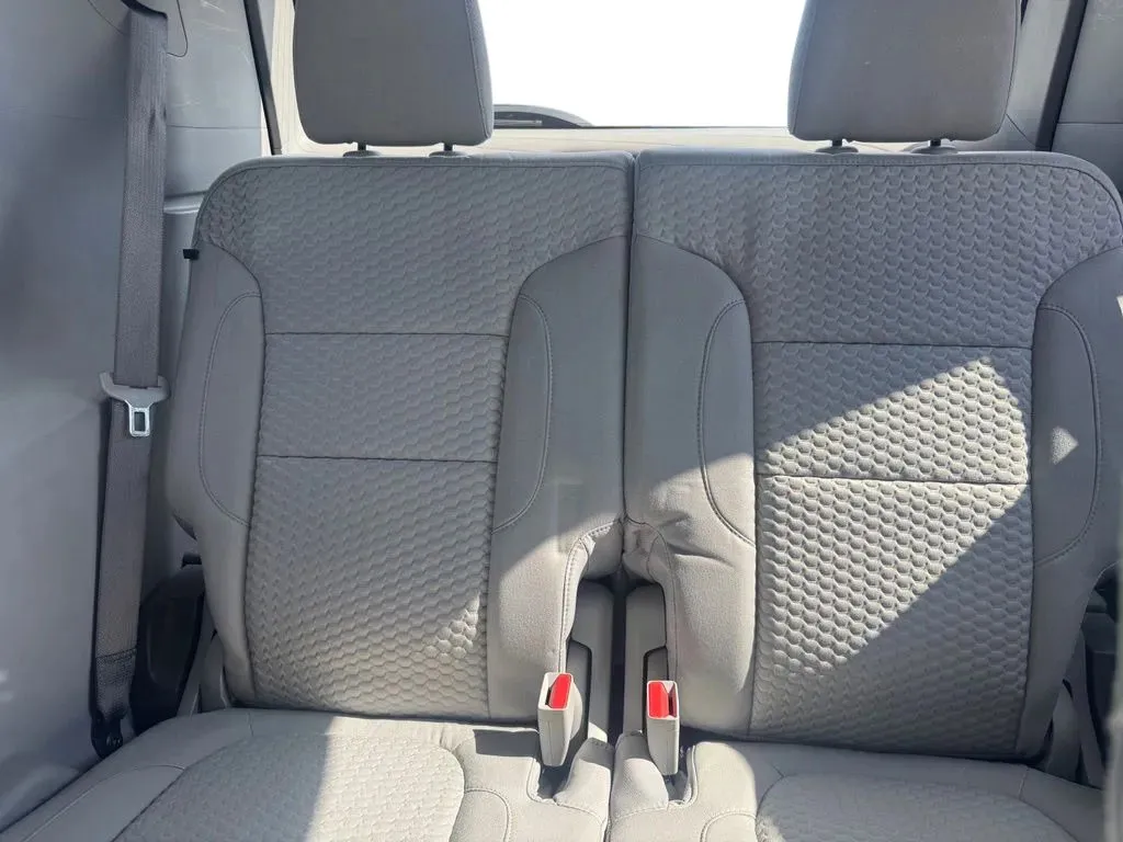 GMC Acadia photo 17