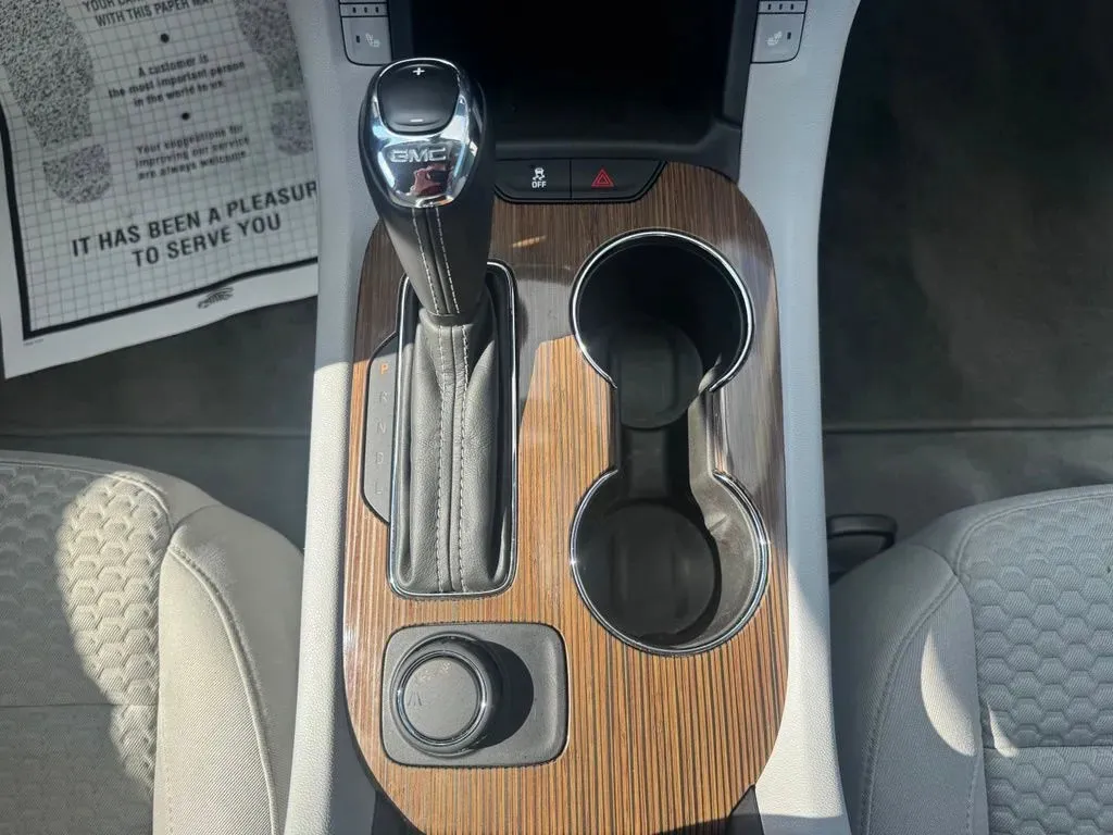 GMC Acadia photo 27