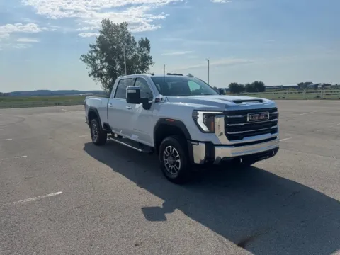White 2026 GMC Sierra 2500 HD SLT for sale in Carroll, OH