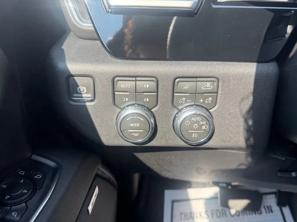 GMC Sierra photo 22