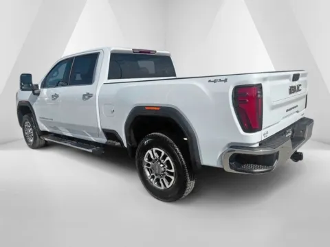 More photos of 2026 GMC Sierra 2500 HD SLT at Braden Cadillac GMC, OH