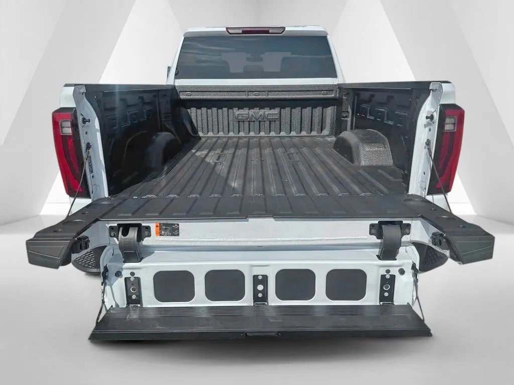 GMC Sierra photo 32