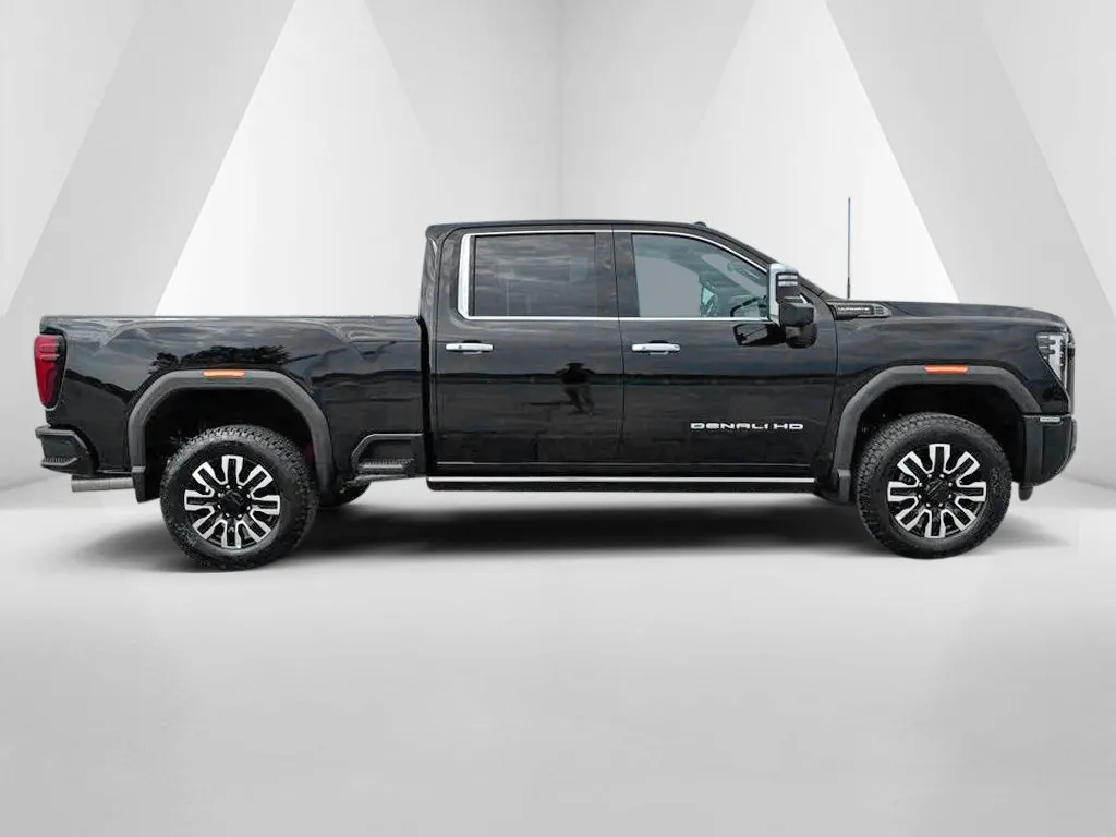GMC Sierra photo 8