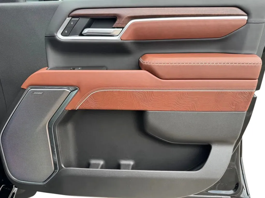 GMC Sierra photo 16