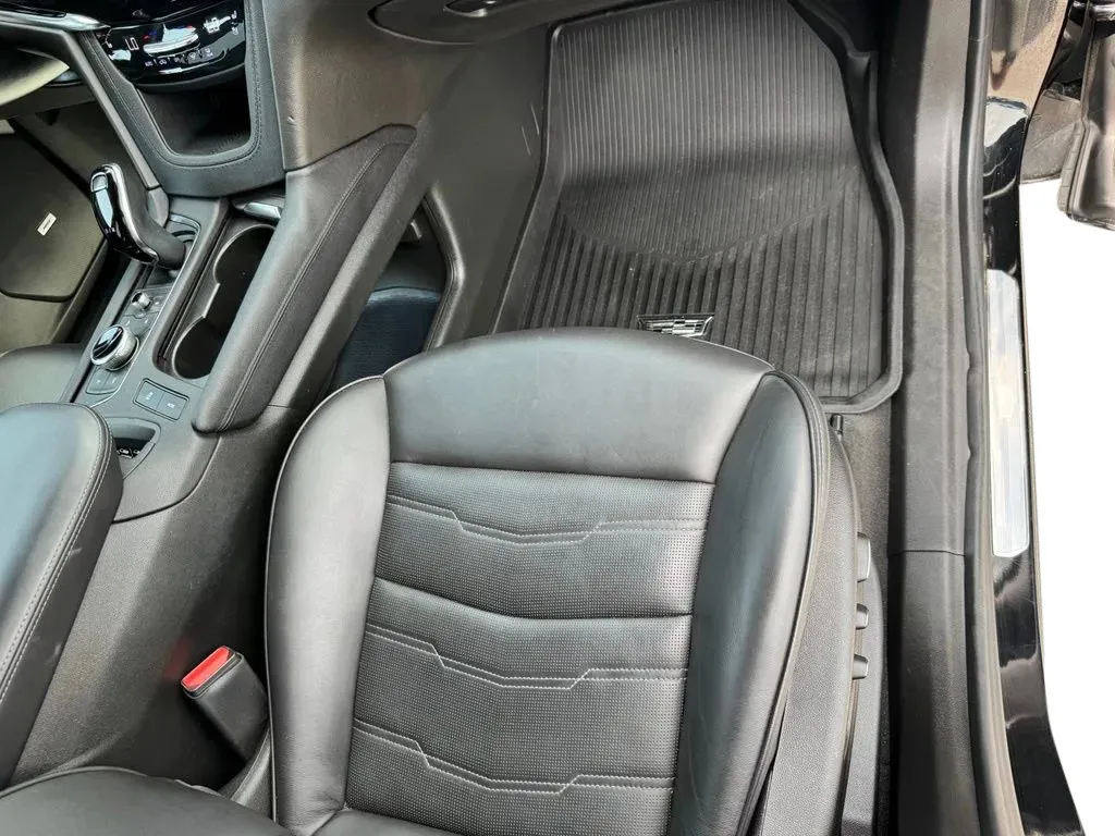 Cadillac XT6 photo 15