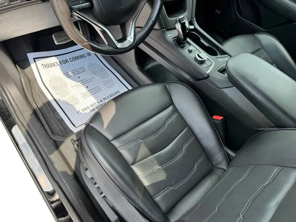 Cadillac XT6 photo 10