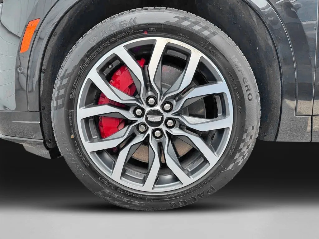 Cadillac XT6 photo 33