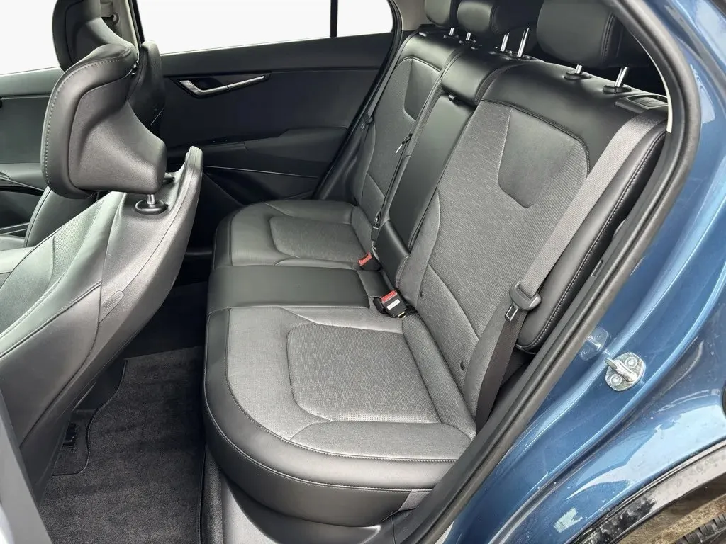 Kia Niro photo 26