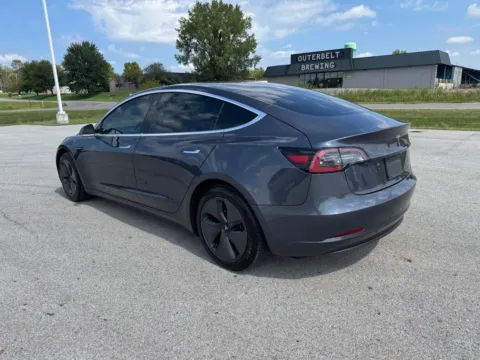 More photos of 2020 Tesla Model 3 Long Range at Braden Cadillac GMC, OH