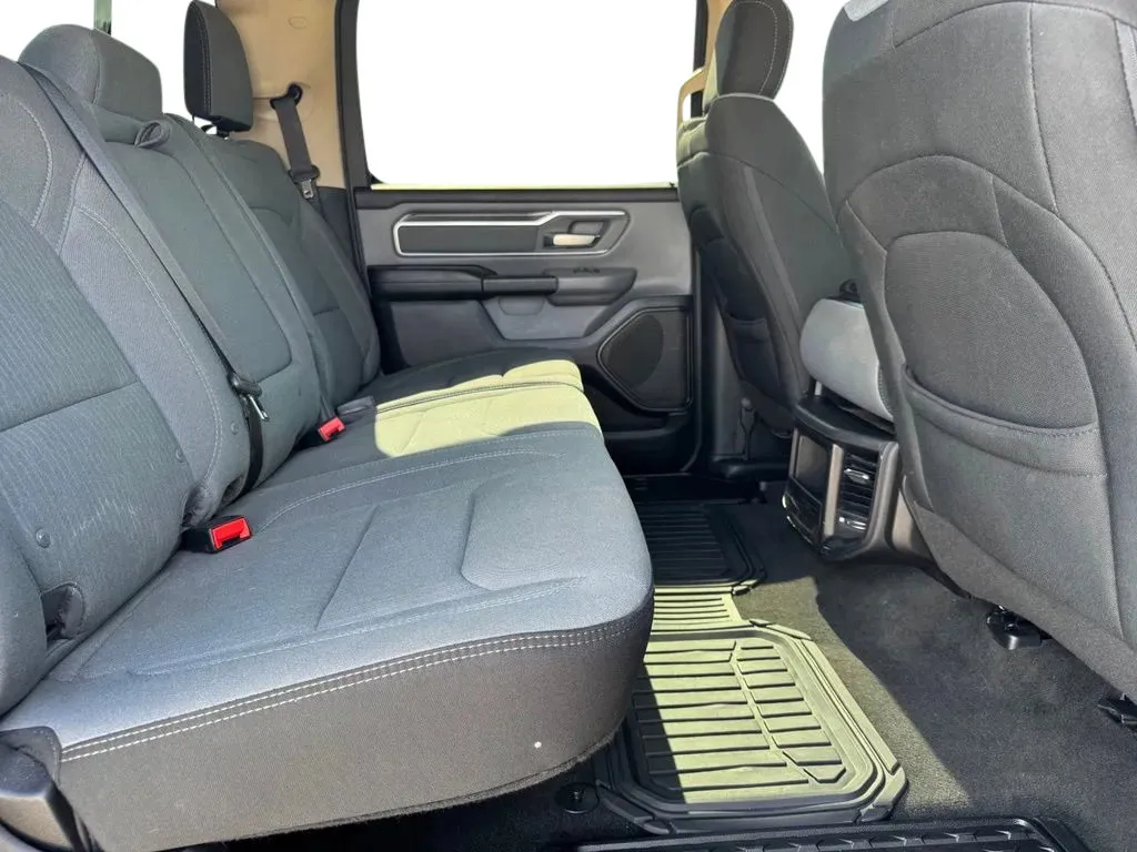 Ram 1500 photo 17