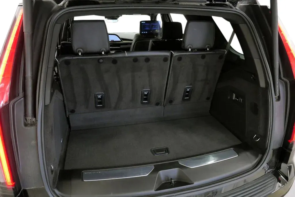 Cadillac Escalade photo 38