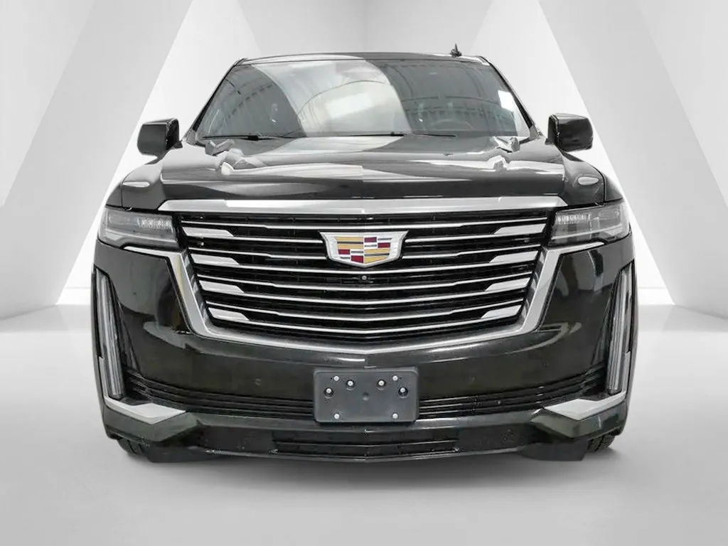 Cadillac Escalade photo 2