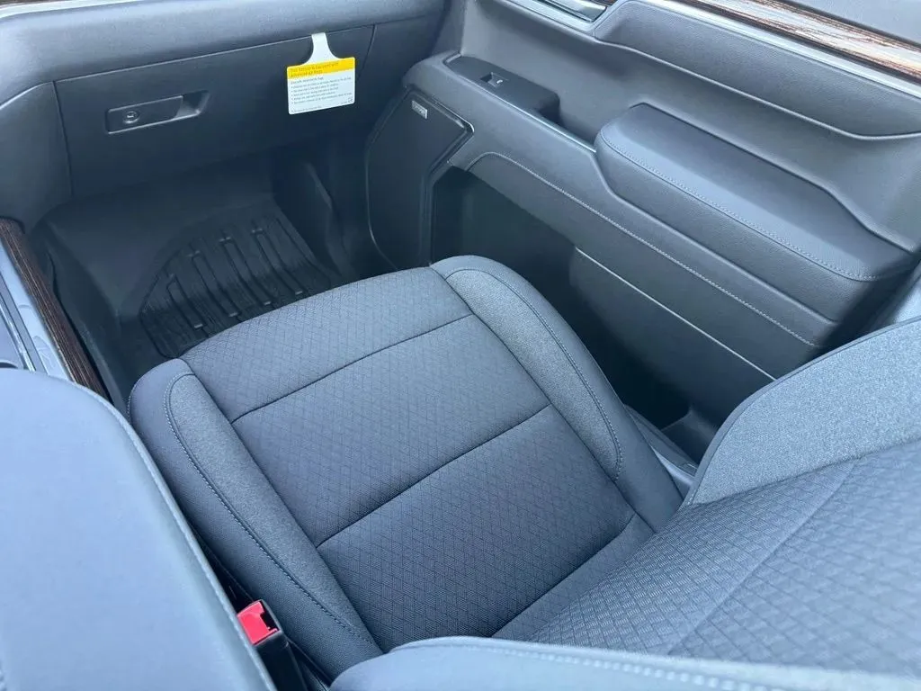 GMC Sierra photo 18