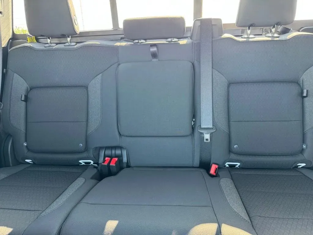 GMC Sierra photo 16