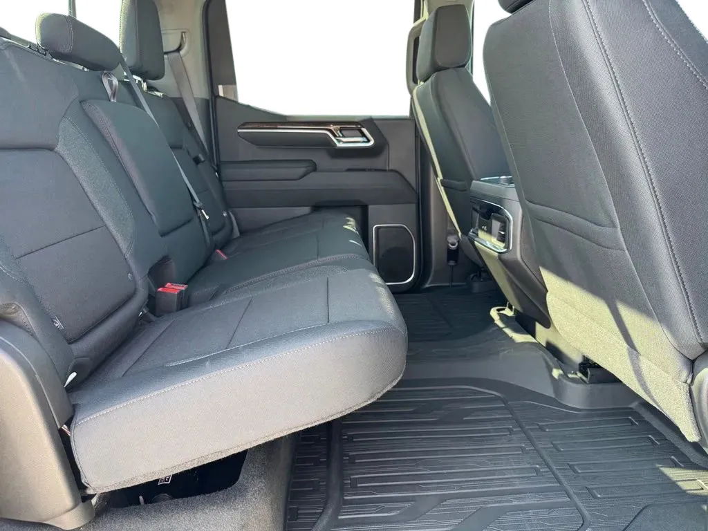 GMC Sierra photo 14