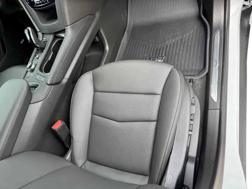 Cadillac XT5 photo 15
