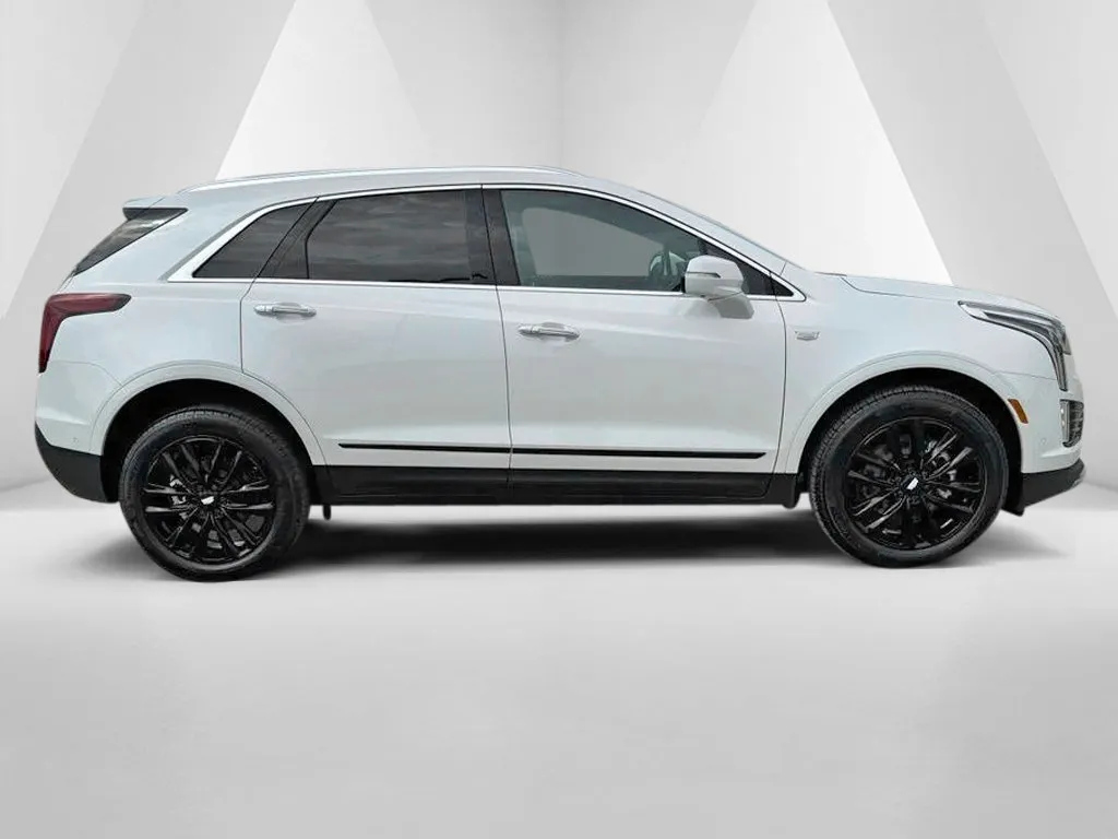Cadillac XT5 photo 8