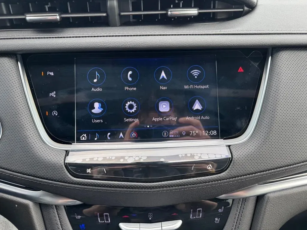 Cadillac XT5 photo 29