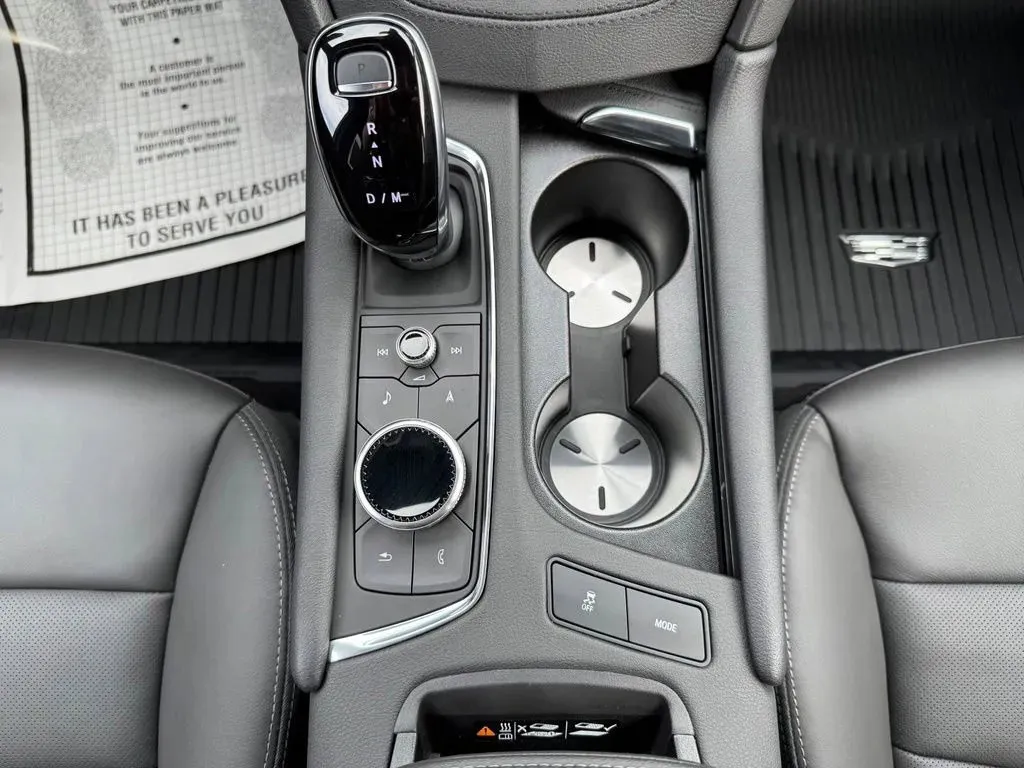 Cadillac XT5 photo 27